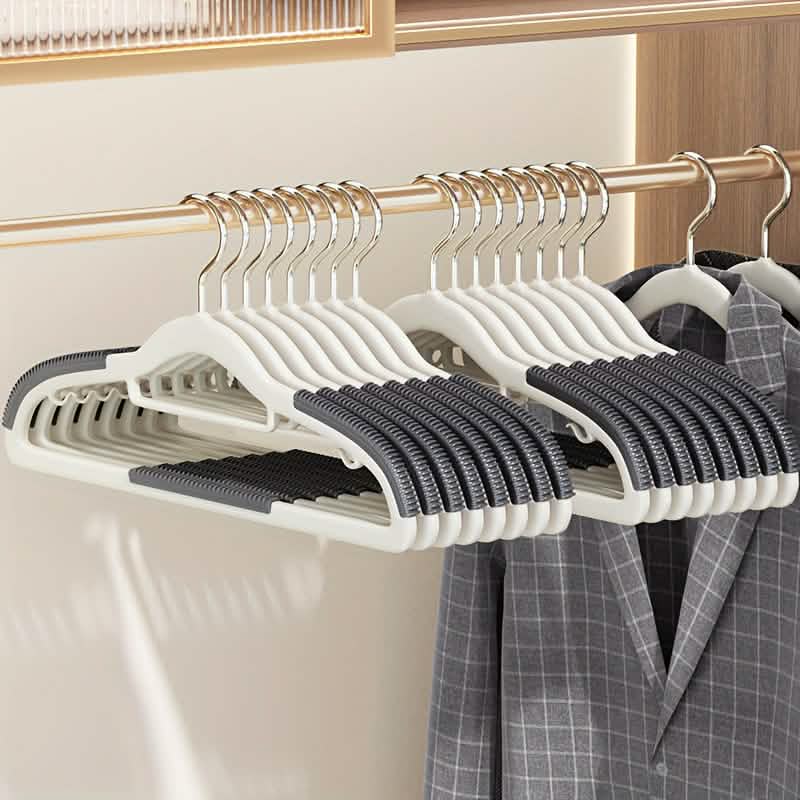 10-Pack: Heavy-Duty Plastic Anti-Skid Clothes Hangers - Image 3