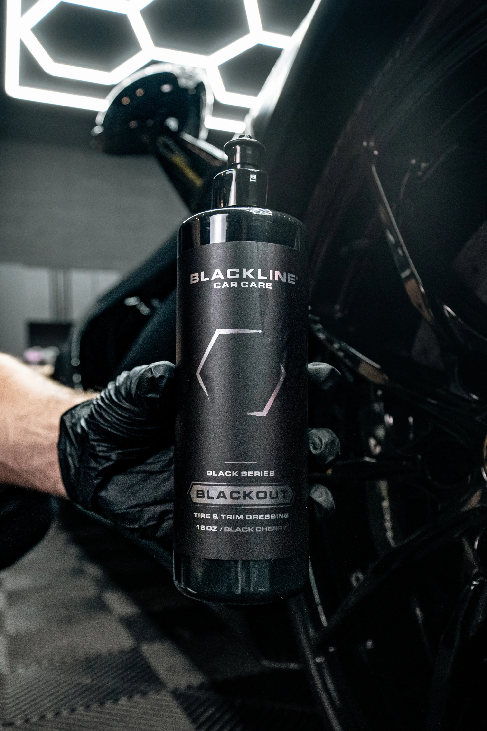 BLACKLINE® Blackout Tire & Trim Dressing - Image 2