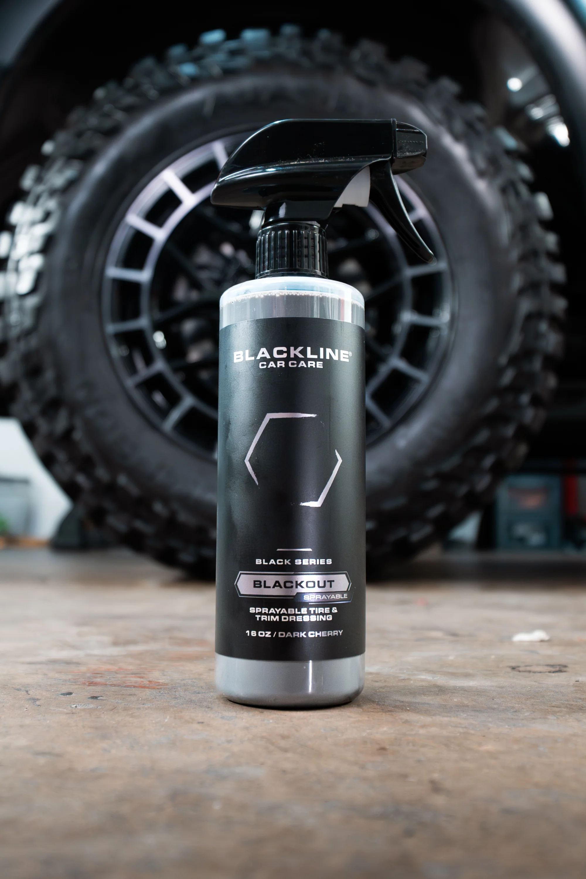 BLACKLINE® Blackout Tire & Trim Dressing - Image 3