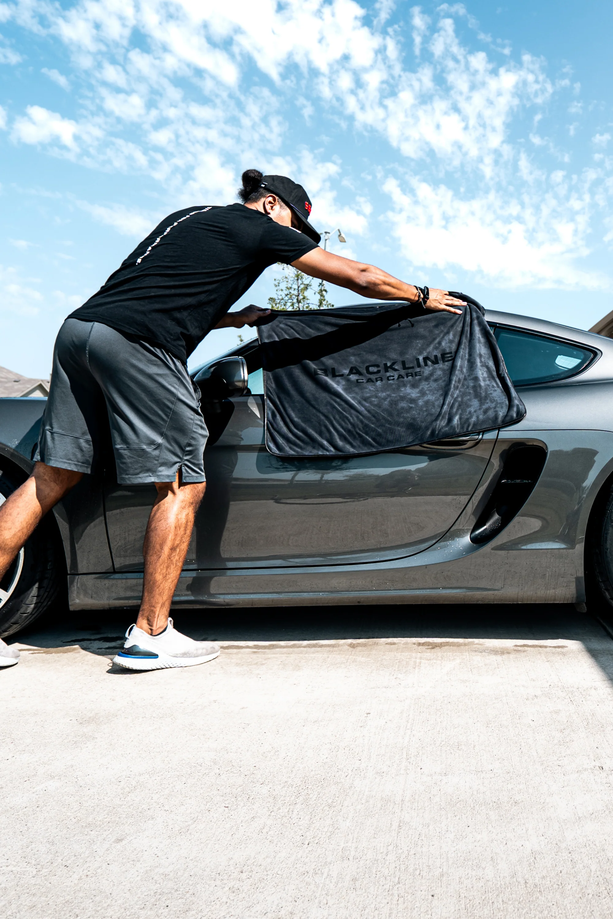 BLACKLINE® Slim Drying Towel - Image 6