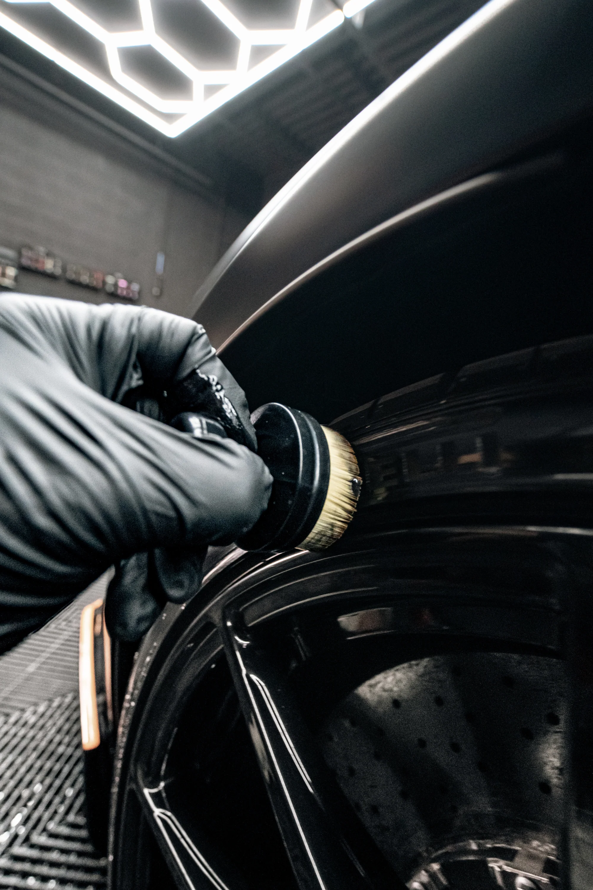 BLACKLINE® Tire Applicator Brush - Image 4