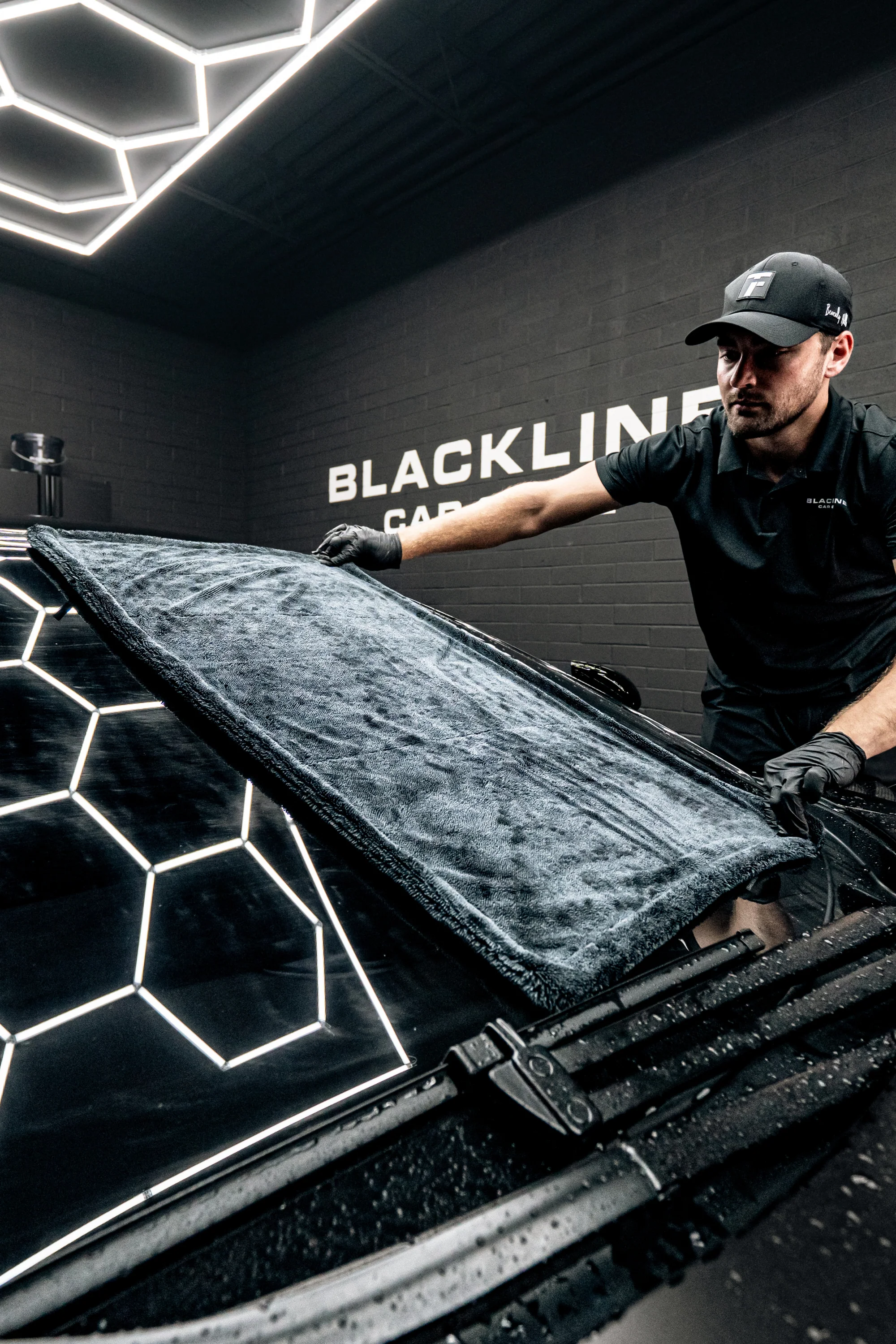 BLACKLINE® Twisted-Loop Drying Towel - Image 3