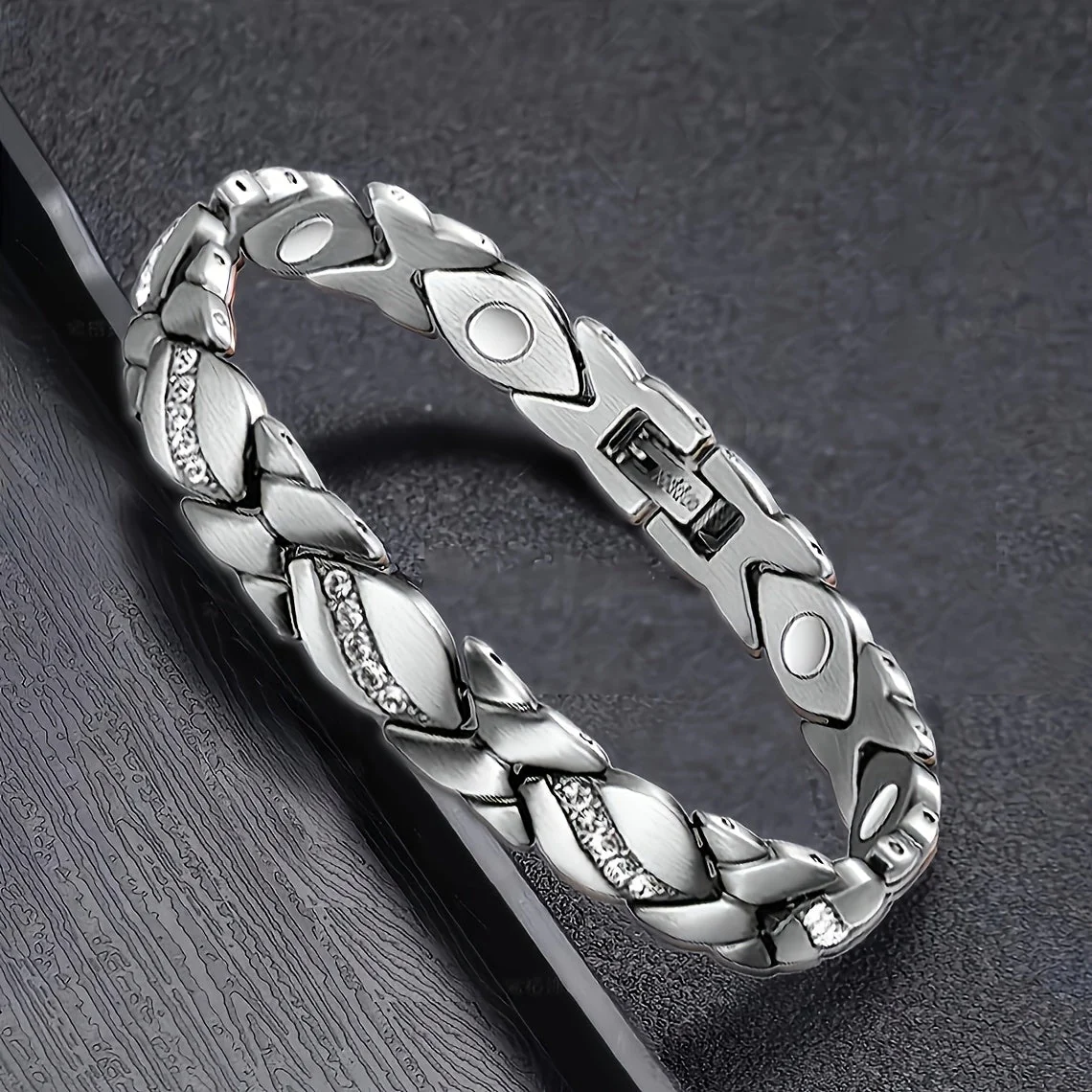 Magnetic Energy Therapy Pain Relief Copper Bracelet - Image 4