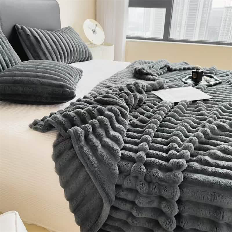 Ultra-Soft Double-Sided Fleece Blanket - Image 13