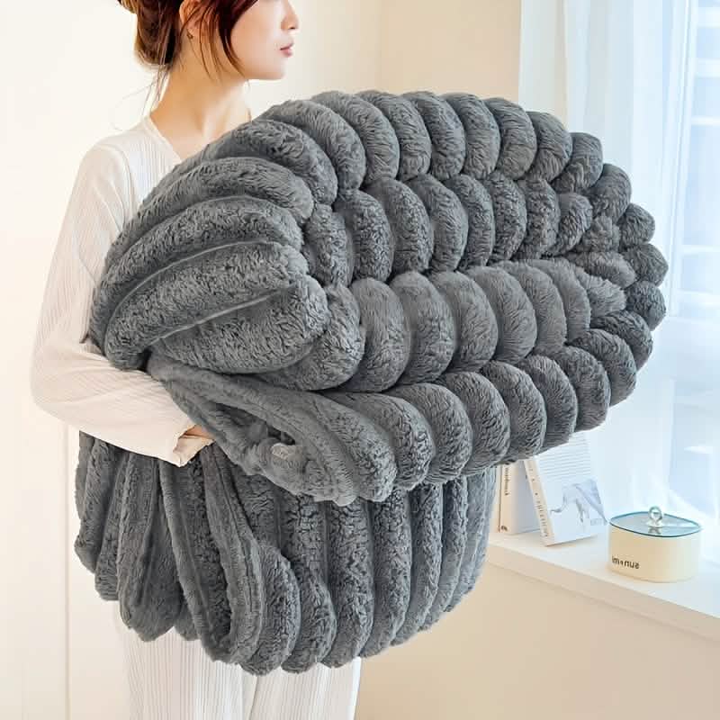 Ultra-Soft Double-Sided Fleece Blanket - Image 15