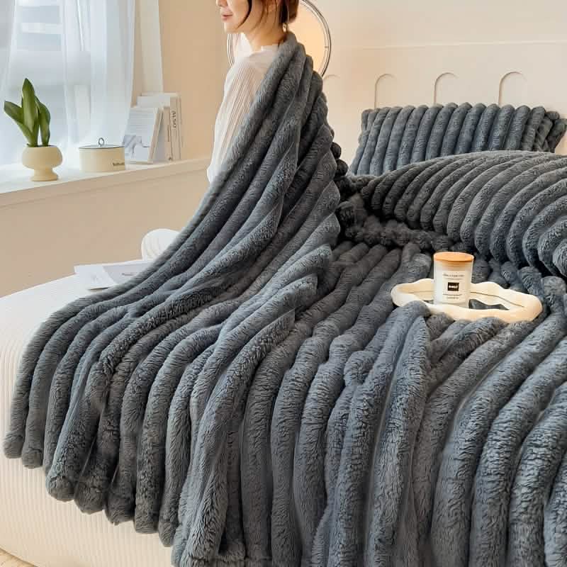 Ultra-Soft Double-Sided Fleece Blanket - Image 5