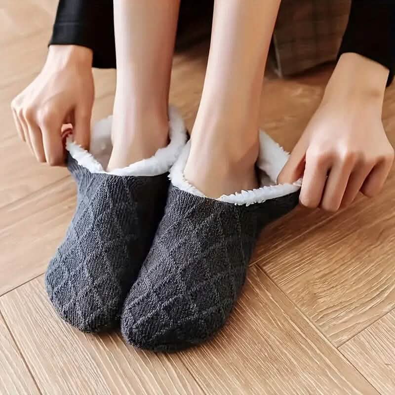 Women's Plush Lined Low Cut Socks